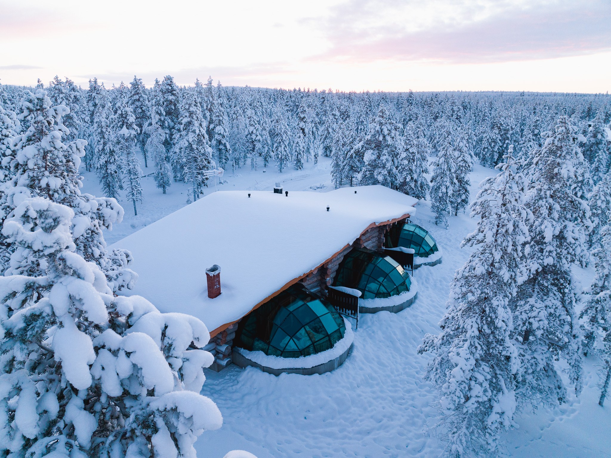 Luxury Kelo Glass Igloo Outside
