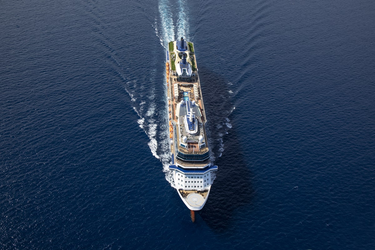 celebrity equinox schip min